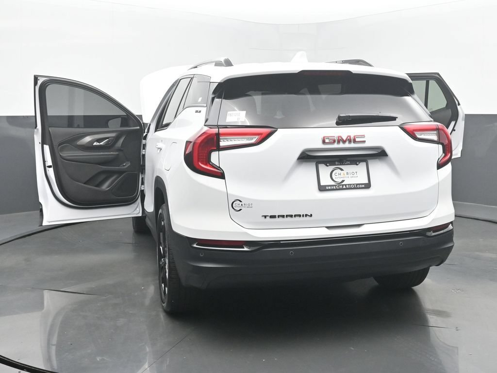 Used 2024 GMC Terrain SLE w/ Driver Convenience Package FWD image 53