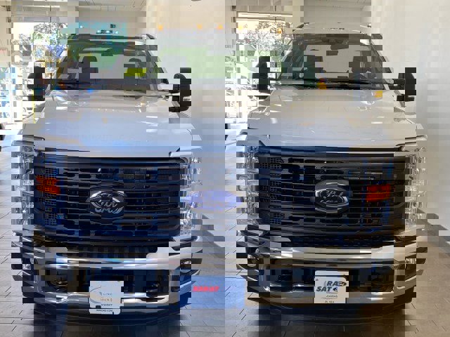 New 2026 Ford F250 XL w/ XL Chrome Package image 10