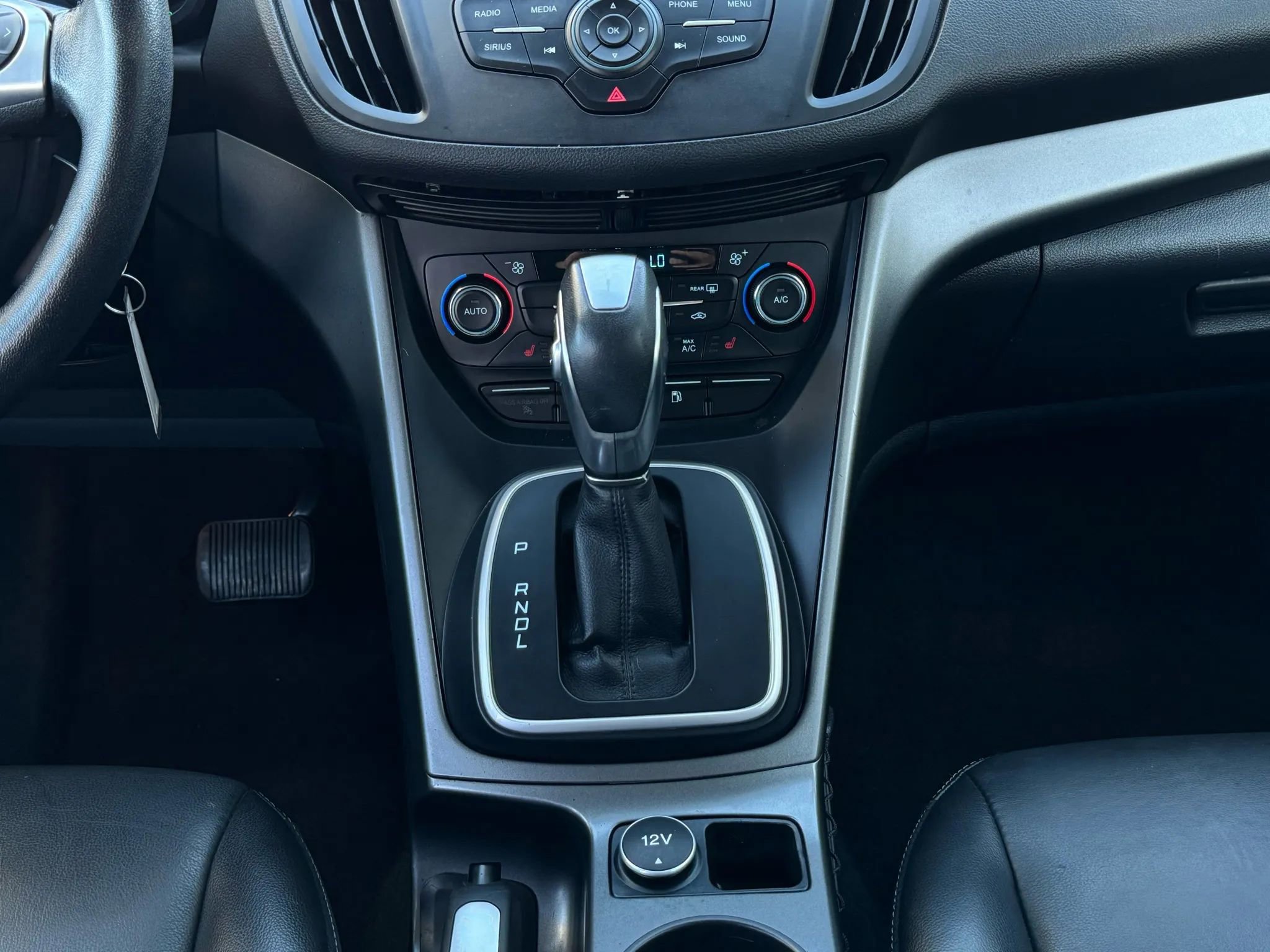 Used 2017 Ford C-MAX Energi SE w/ Equipment Group 402A image 19