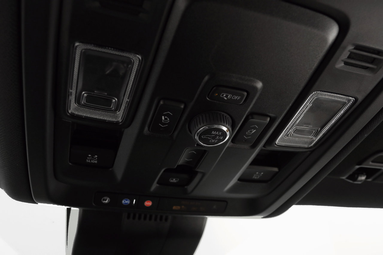 Used 2025 Chevrolet Tahoe High Country image 42