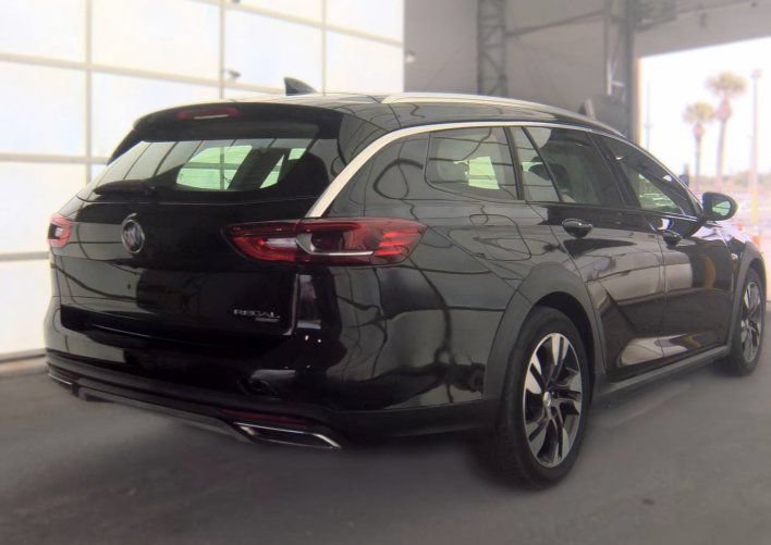 Used 2019 Buick Regal Essence w/ Sights and Sounds Package AWD/4WD image 6