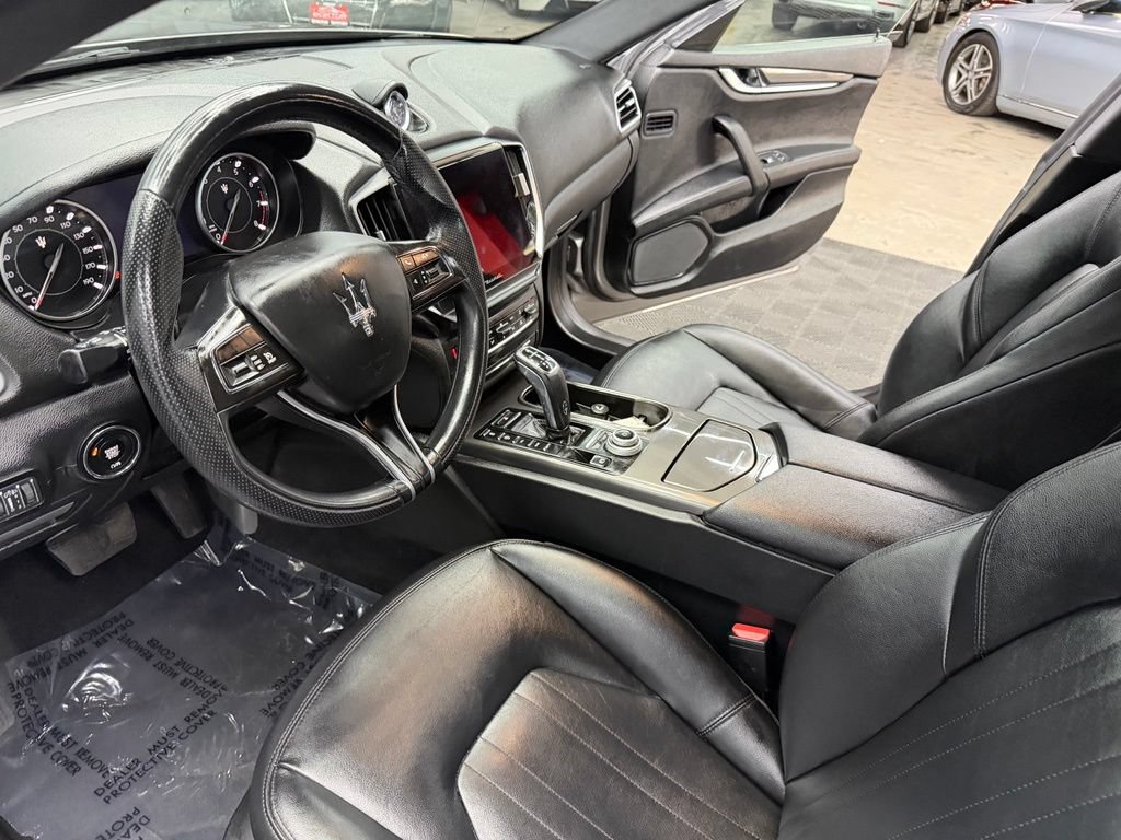 Used 2021 Maserati Ghibli RWD image 31