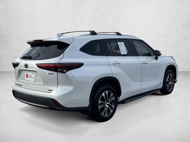 Certified 2025 Toyota Highlander XLE image 5