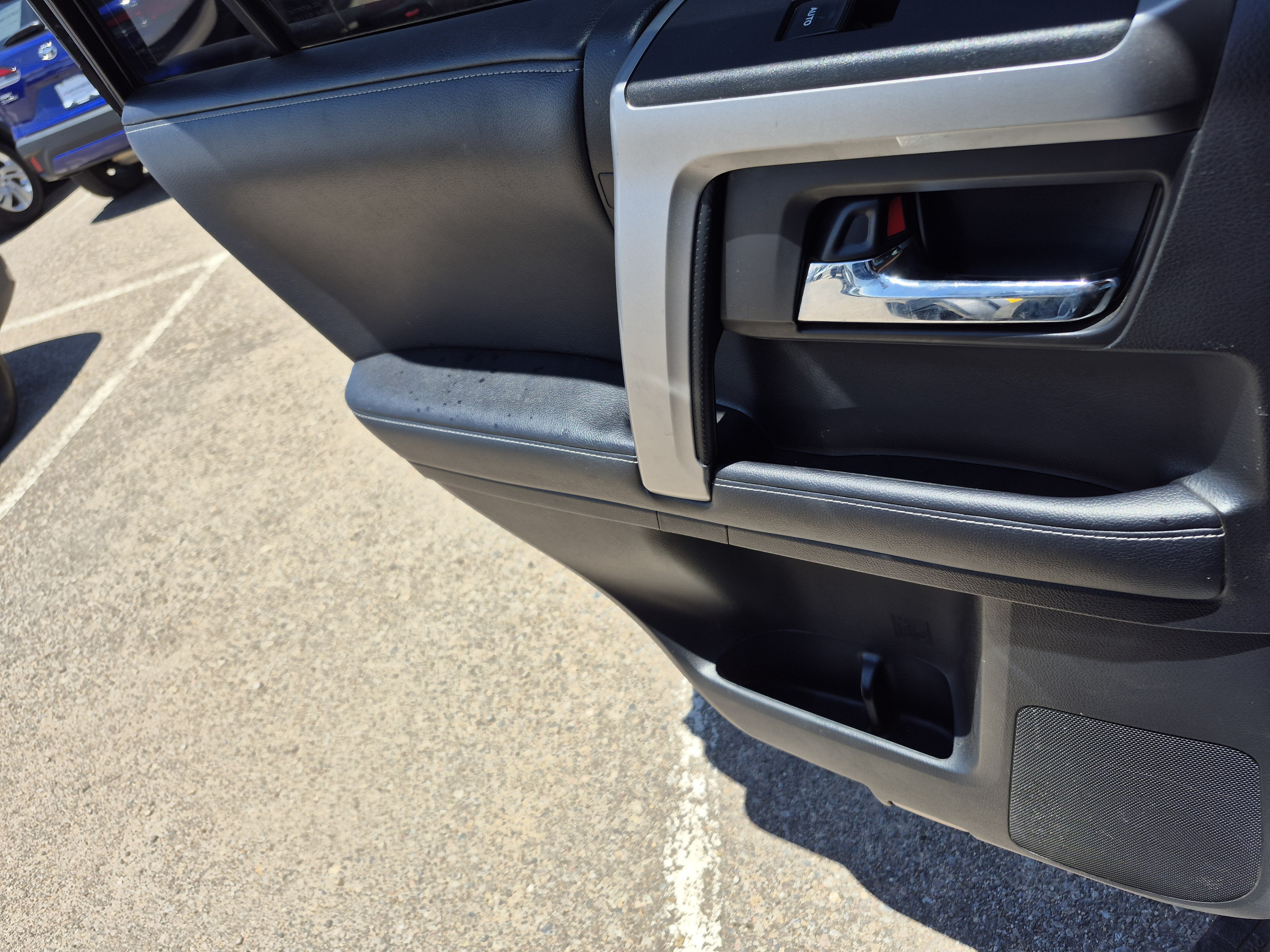 Used 2018 Toyota 4Runner SR5 Premium AWD/4WD image 24