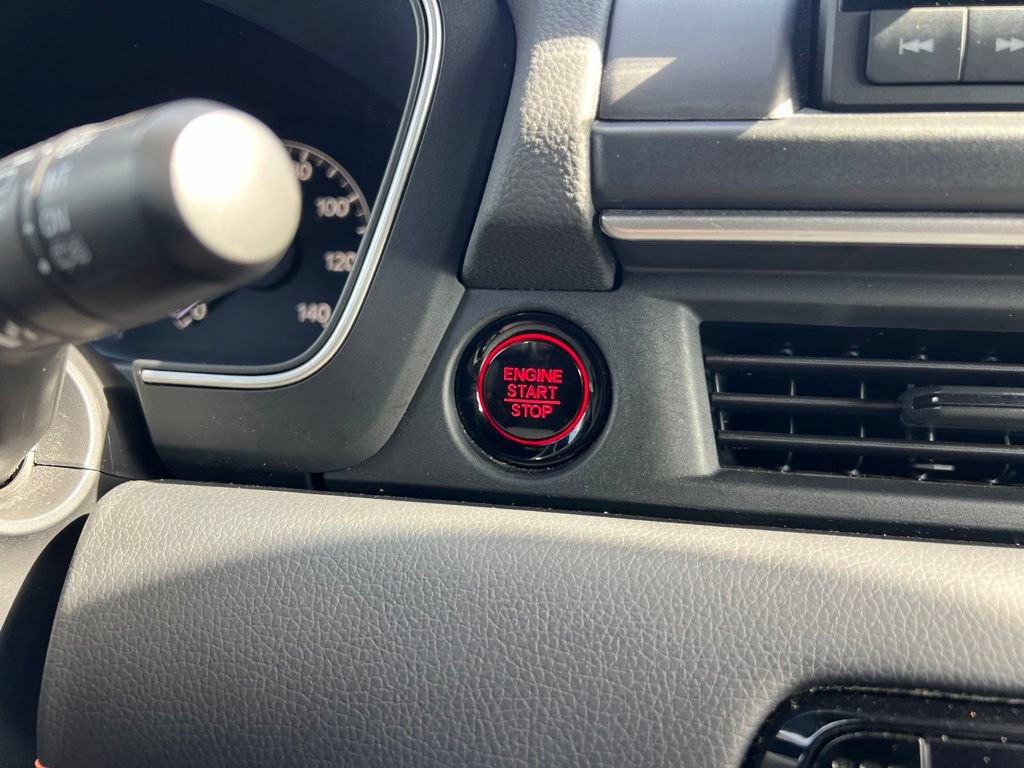 Used 2024 Honda Pilot Sport image 15
