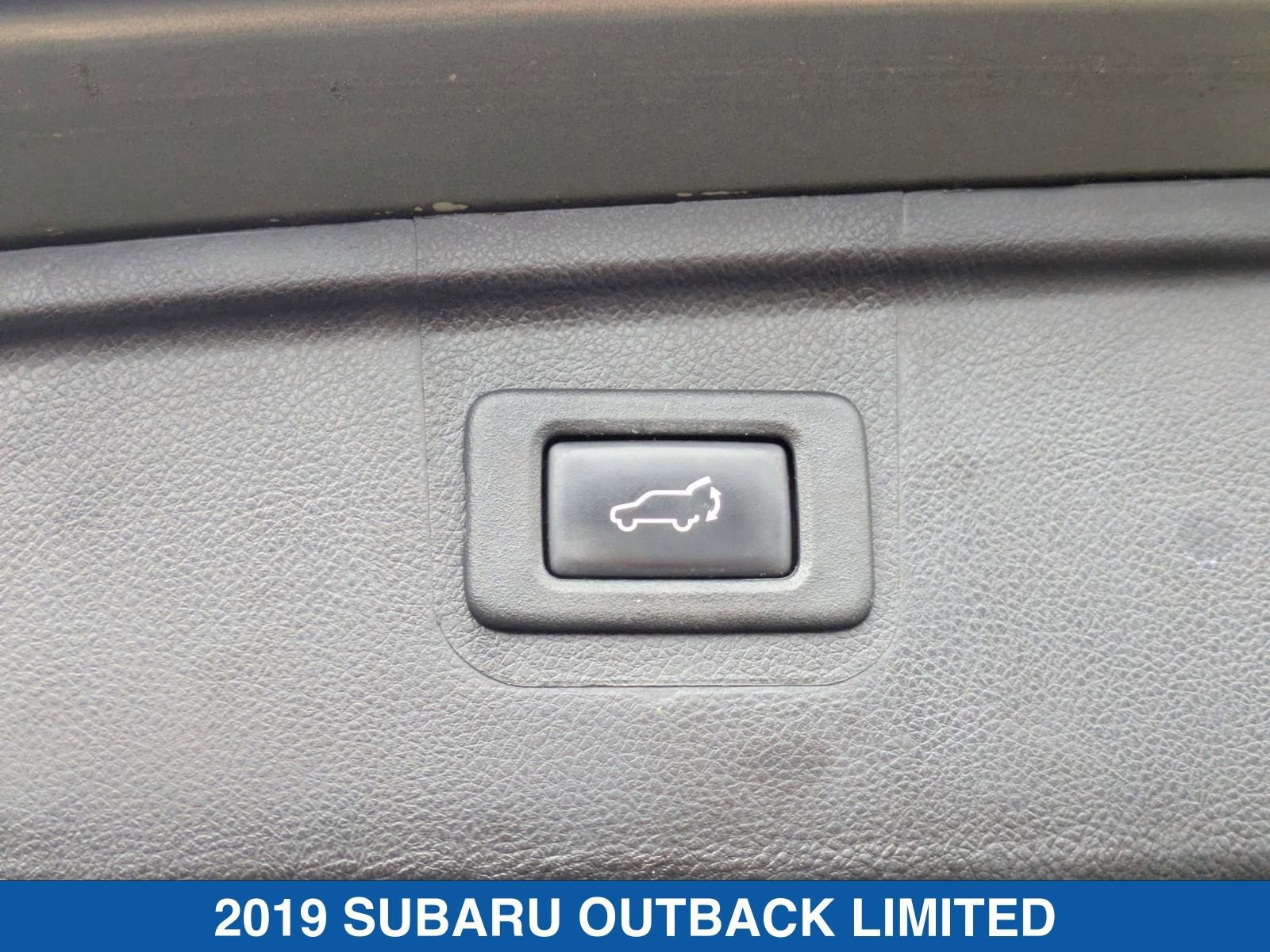 Used 2019 Subaru Outback 2.5i Limited image 35