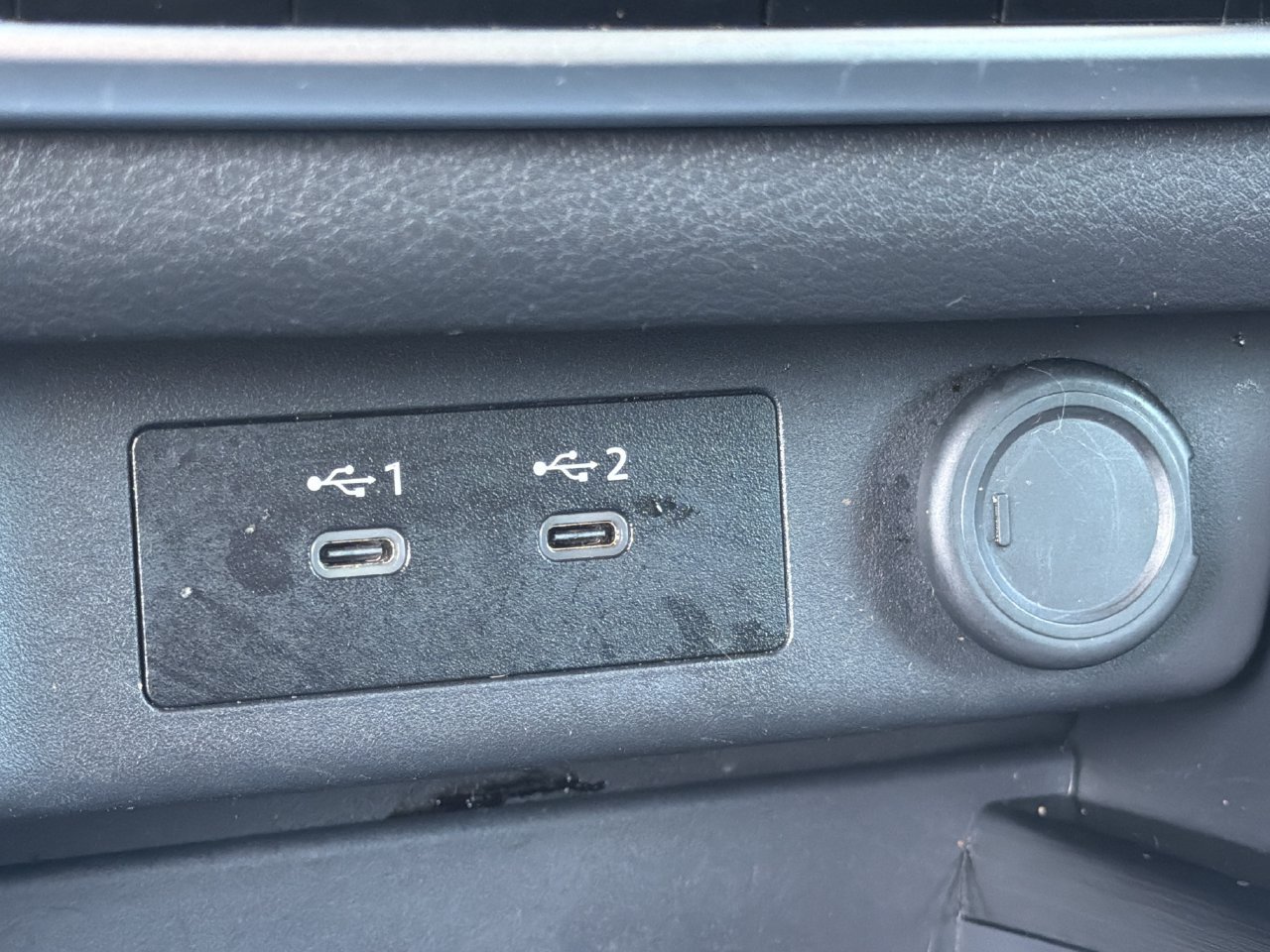Certified 2025 Nissan Rogue SV AWD/4WD image 6