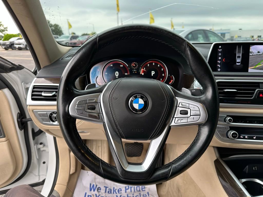 Used 2018 BMW 740i xDrive image 27
