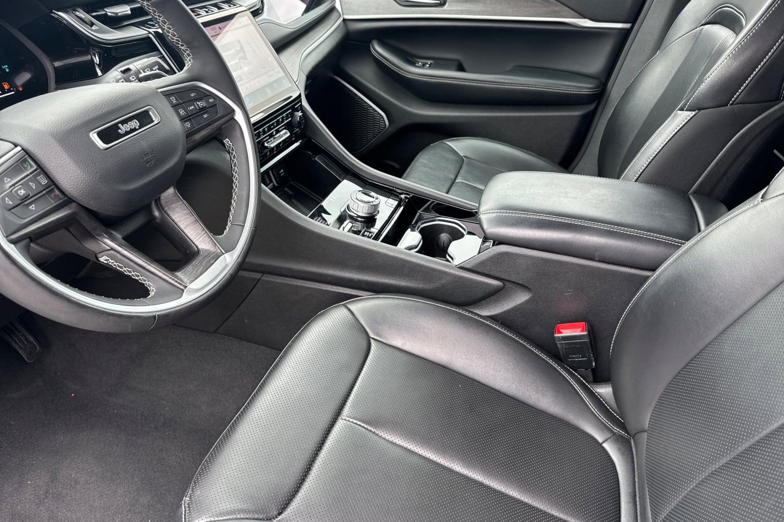 Used 2023 Jeep Grand Cherokee 4WD 4xe w/ Luxury Tech Group II image 10