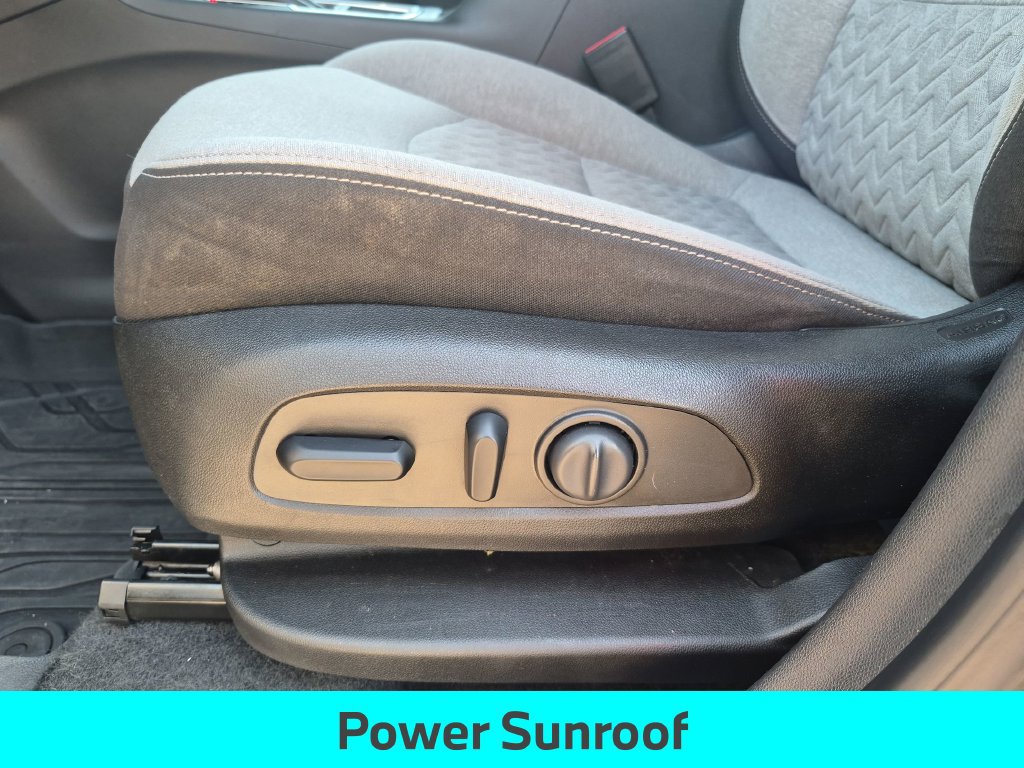 Used 2022 Chevrolet Equinox LT FWD image 19