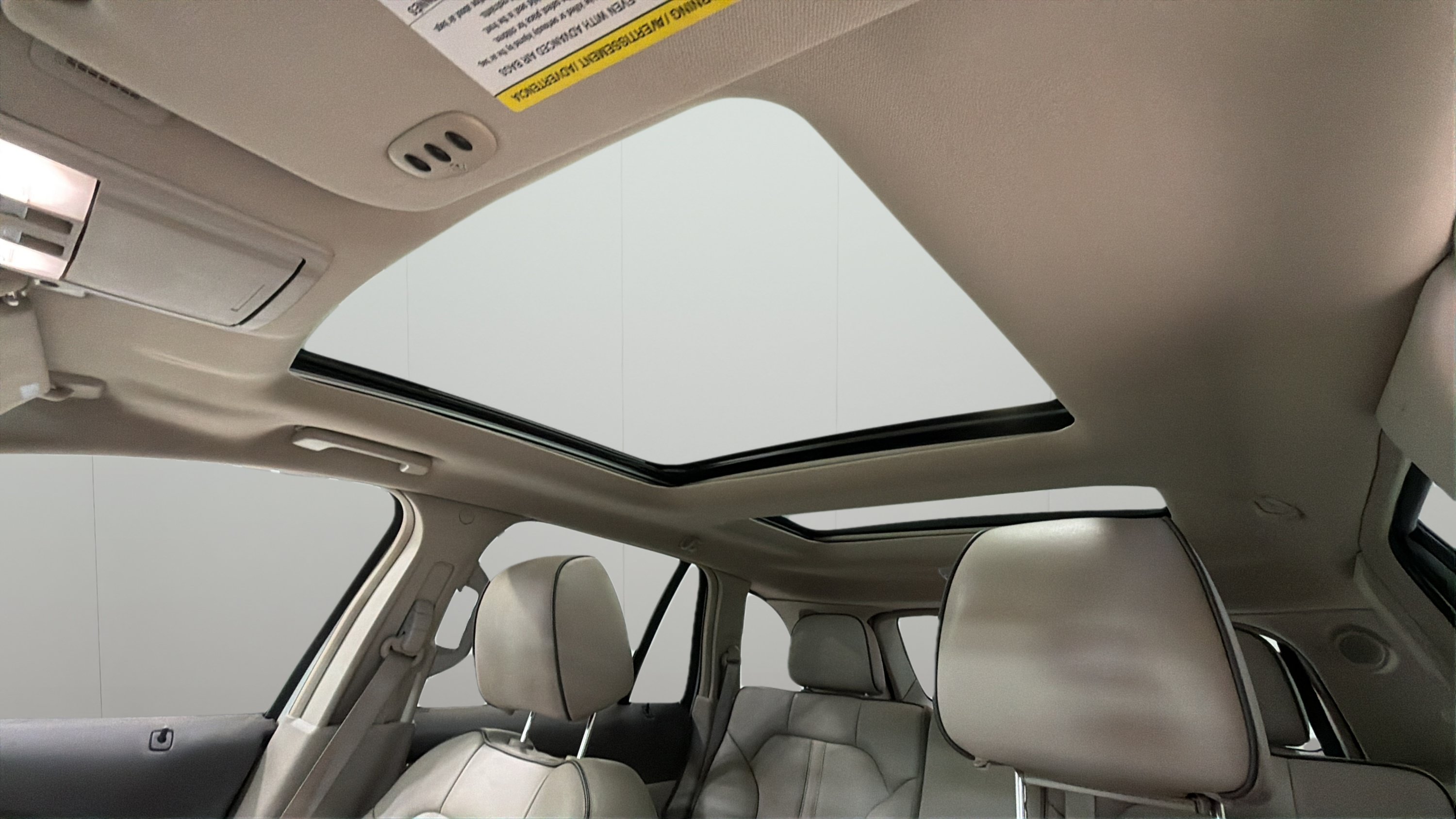 Used 2012 Lincoln MKX FWD image 19