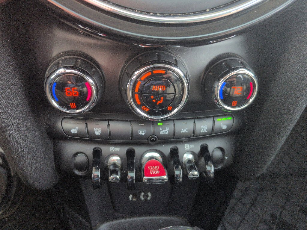 Used 2015 MINI Cooper S image 10