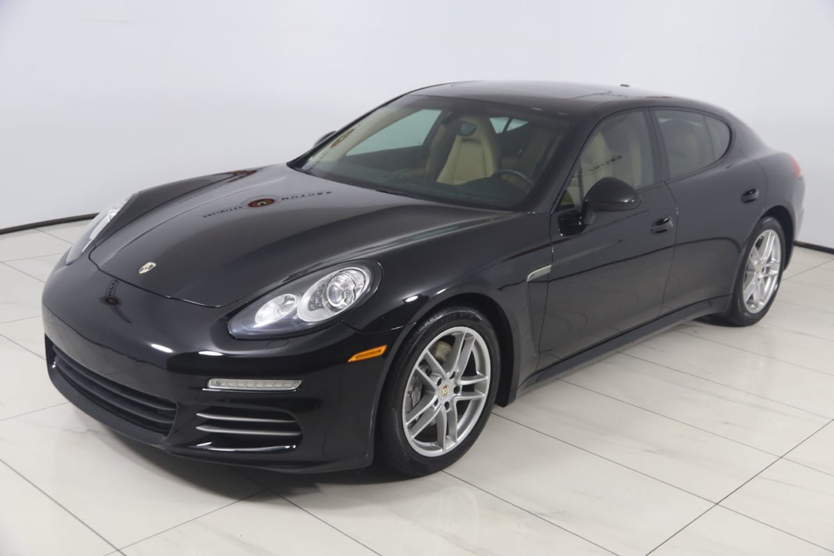 Used 2016 Porsche Panamera 4 Edition AWD/4WD image 27