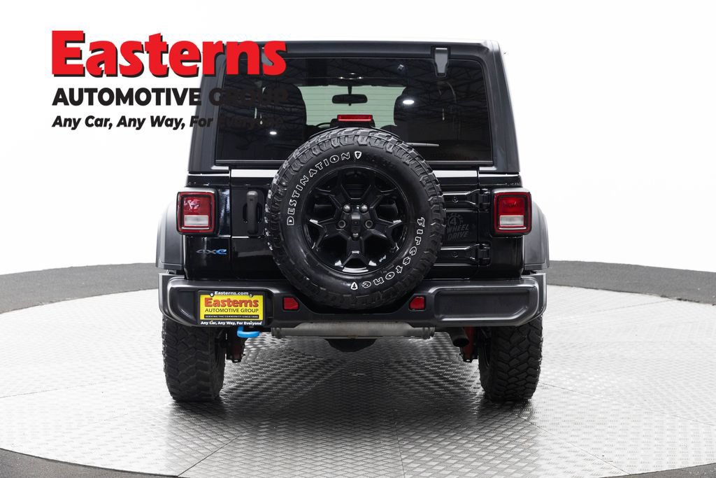 Used 2023 Jeep Wrangler Unlimited w/ Cold Weather Group AWD/4WD image 6