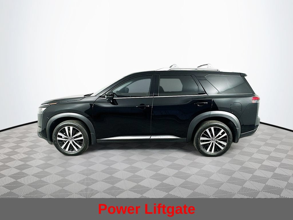 Certified 2025 Nissan Pathfinder Platinum w/ Black Appearance Package AWD/4WD image 8
