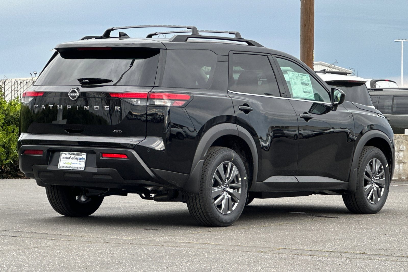 New 2026 Nissan Pathfinder SV image 4