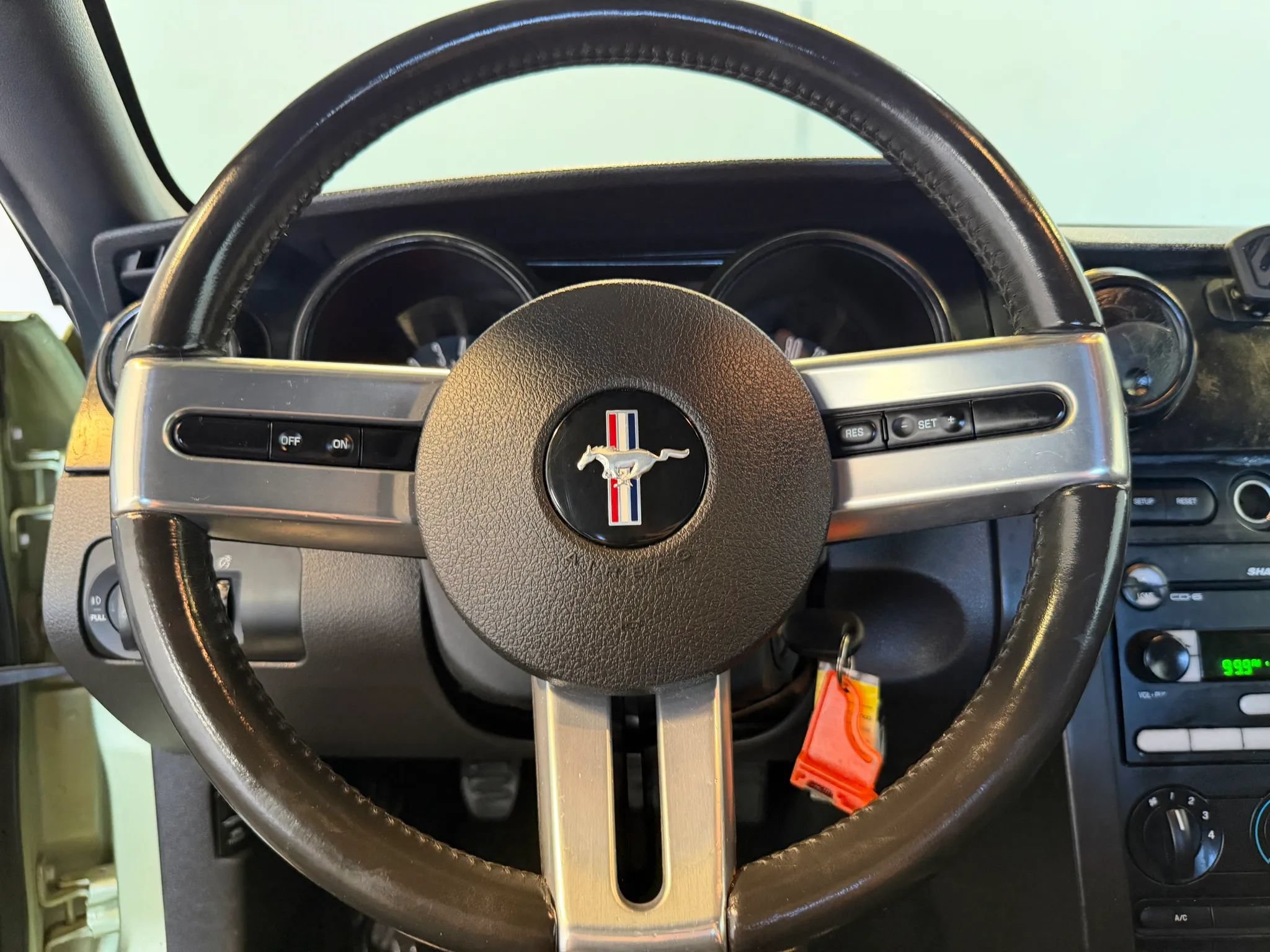 Used 2005 Ford Mustang GT Premium RWD image 12