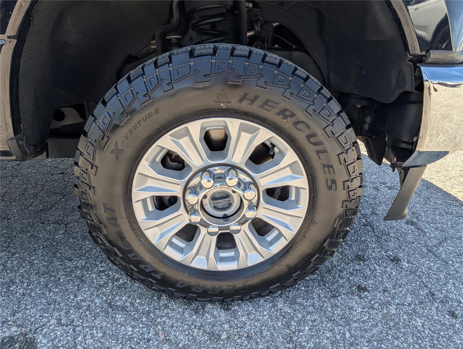 Used 2022 Ford F250 XLT image 9