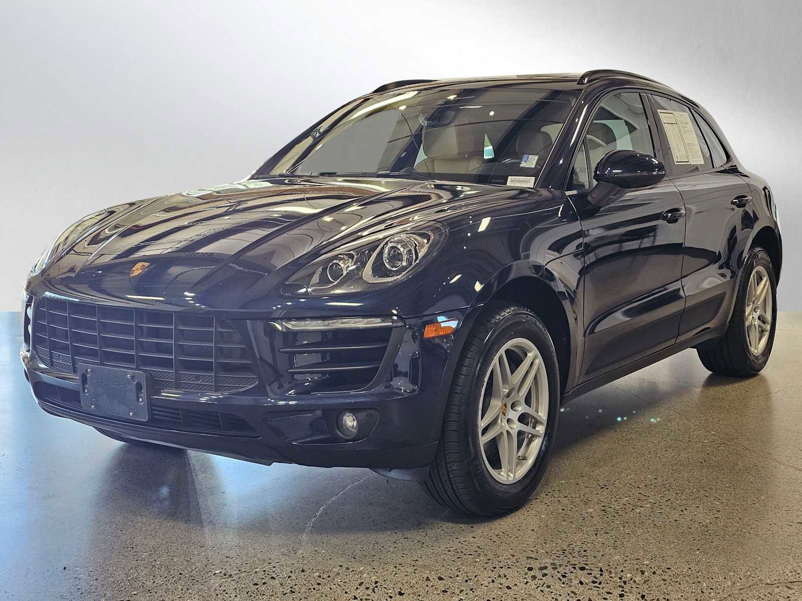 Used 2017 Porsche Macan AWD/4WD image 7