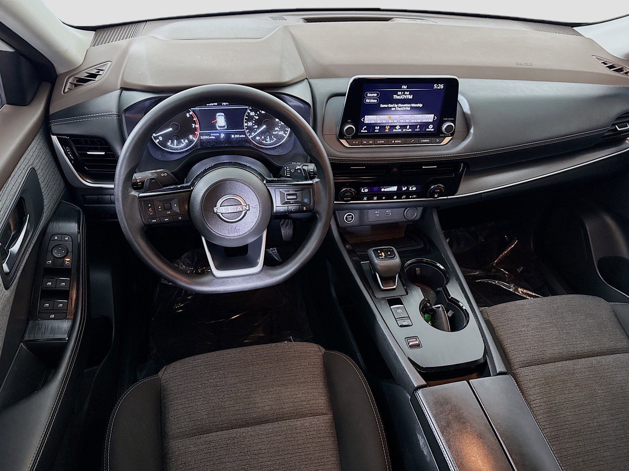 Used 2023 Nissan Rogue SV image 17