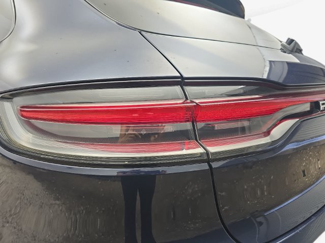 Used 2020 Porsche Macan S w/ Premium Package Plus AWD/4WD image 35