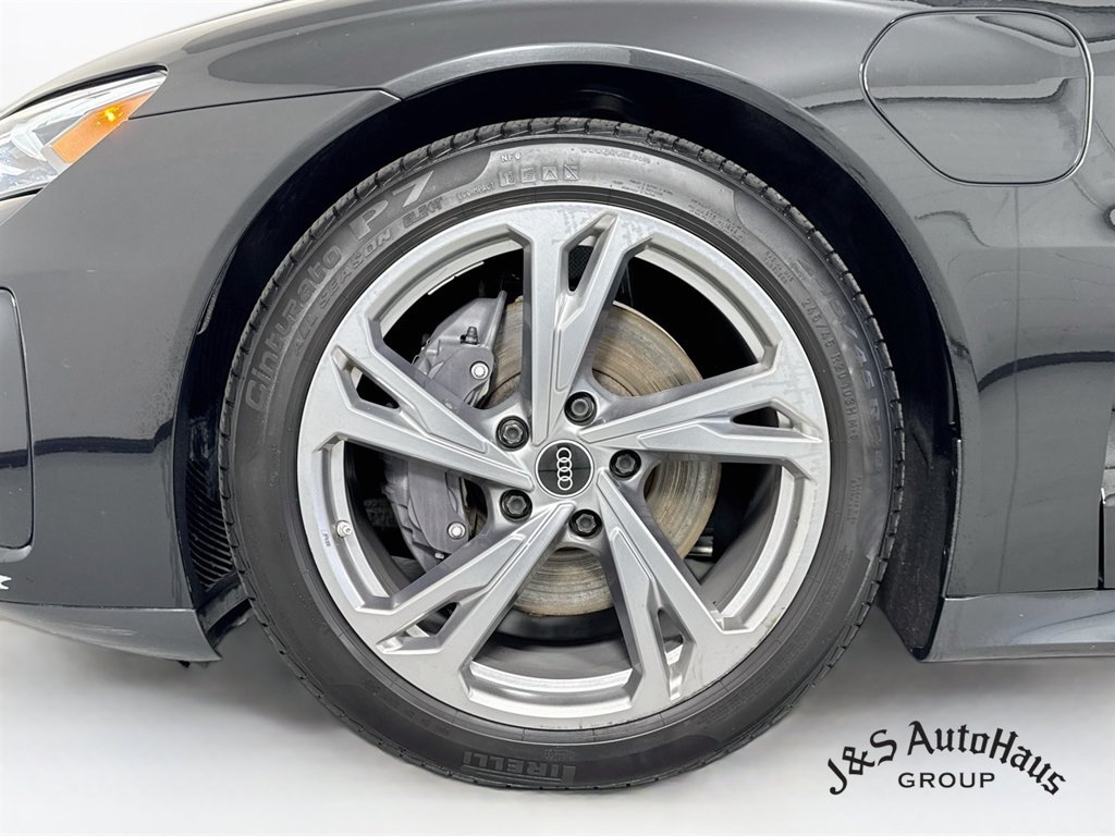 Used 2023 Audi e-tron GT Premium Plus AWD/4WD image 39