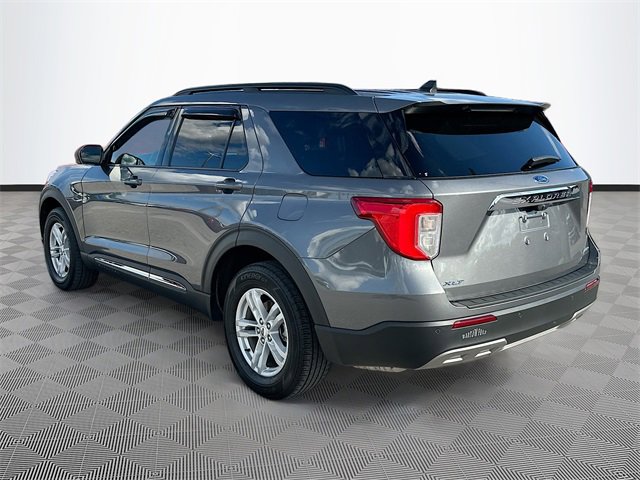 Used 2022 Ford Explorer XLT w/ Equipment Group 202A image 7