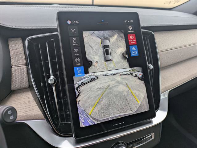 New 2026 Volvo XC90 T8 Plus w/ Protection Package Premier image 10