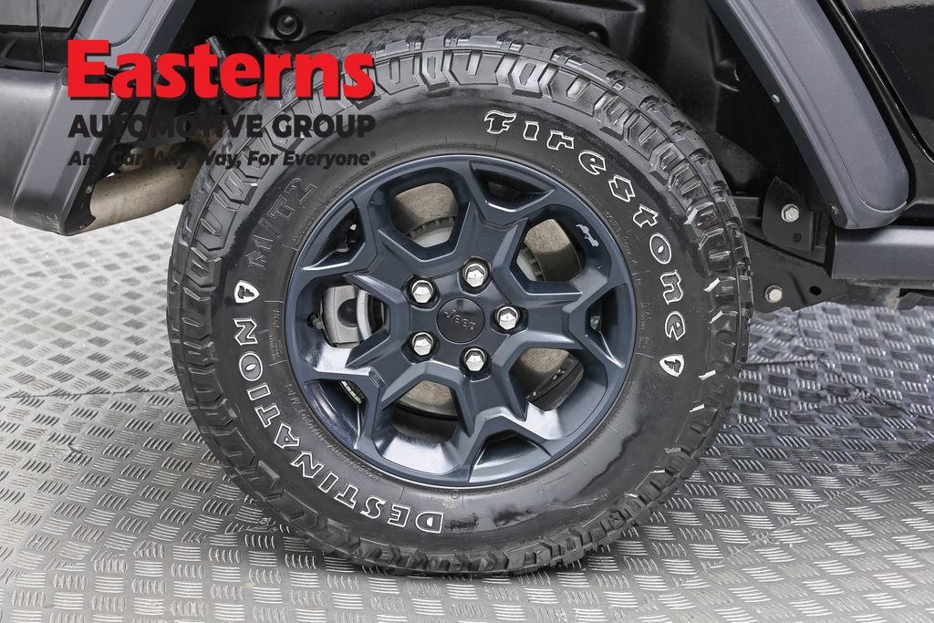 Used 2023 Jeep Wrangler Unlimited w/ Sun & Screen Package AWD/4WD image 30