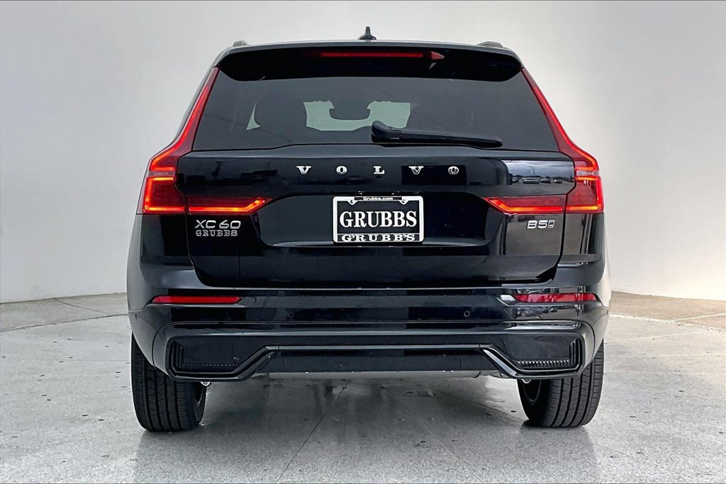 New 2026 Volvo XC60 B5 Plus w/ Climate Package AWD/4WD image 4
