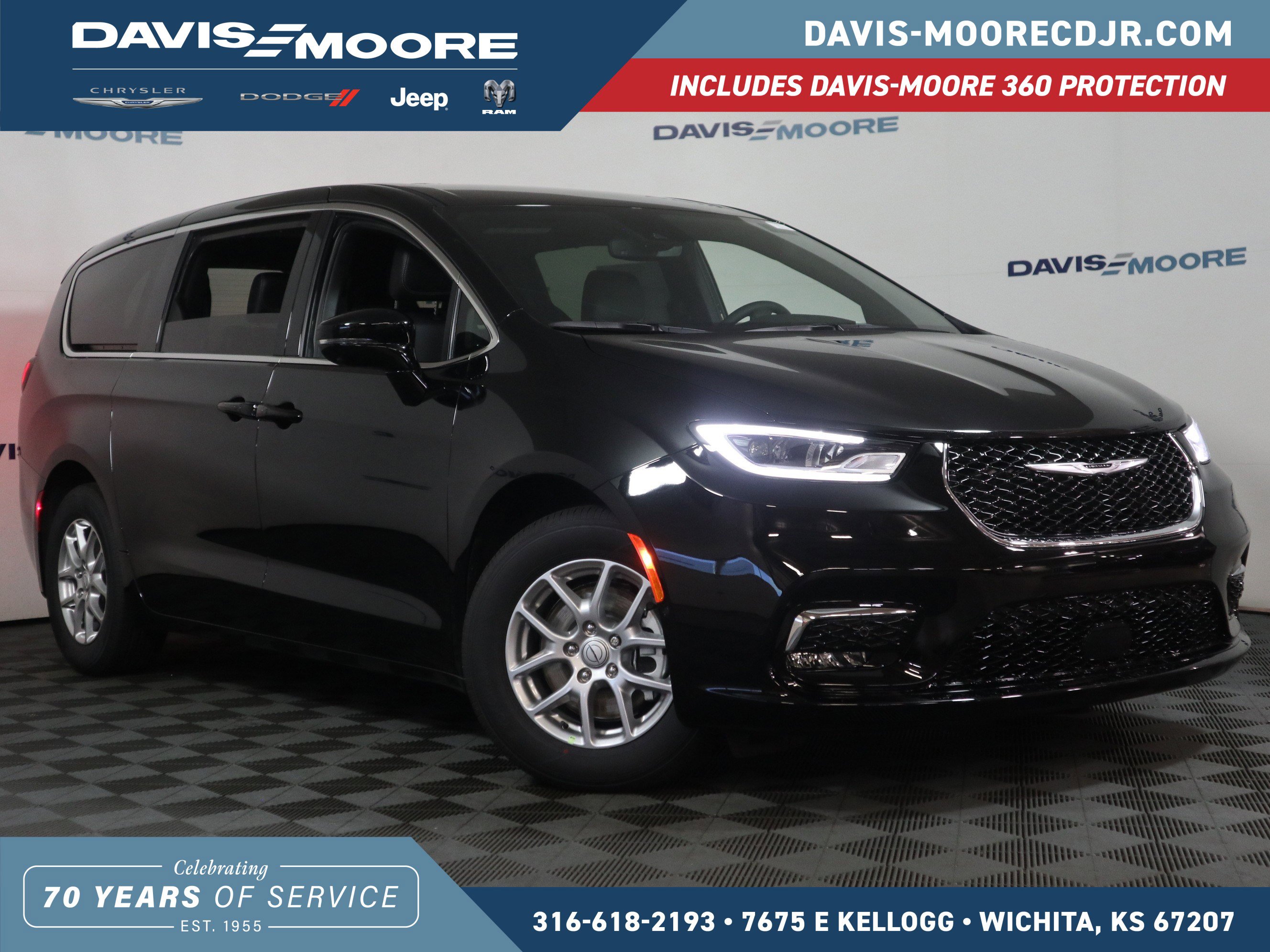 New 2026 Chrysler Pacifica Select image 1