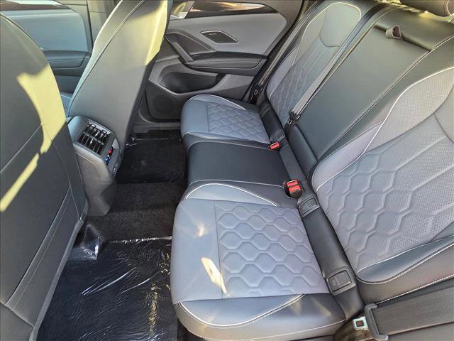 New 2026 Volkswagen Tiguan SEL R-Line image 15