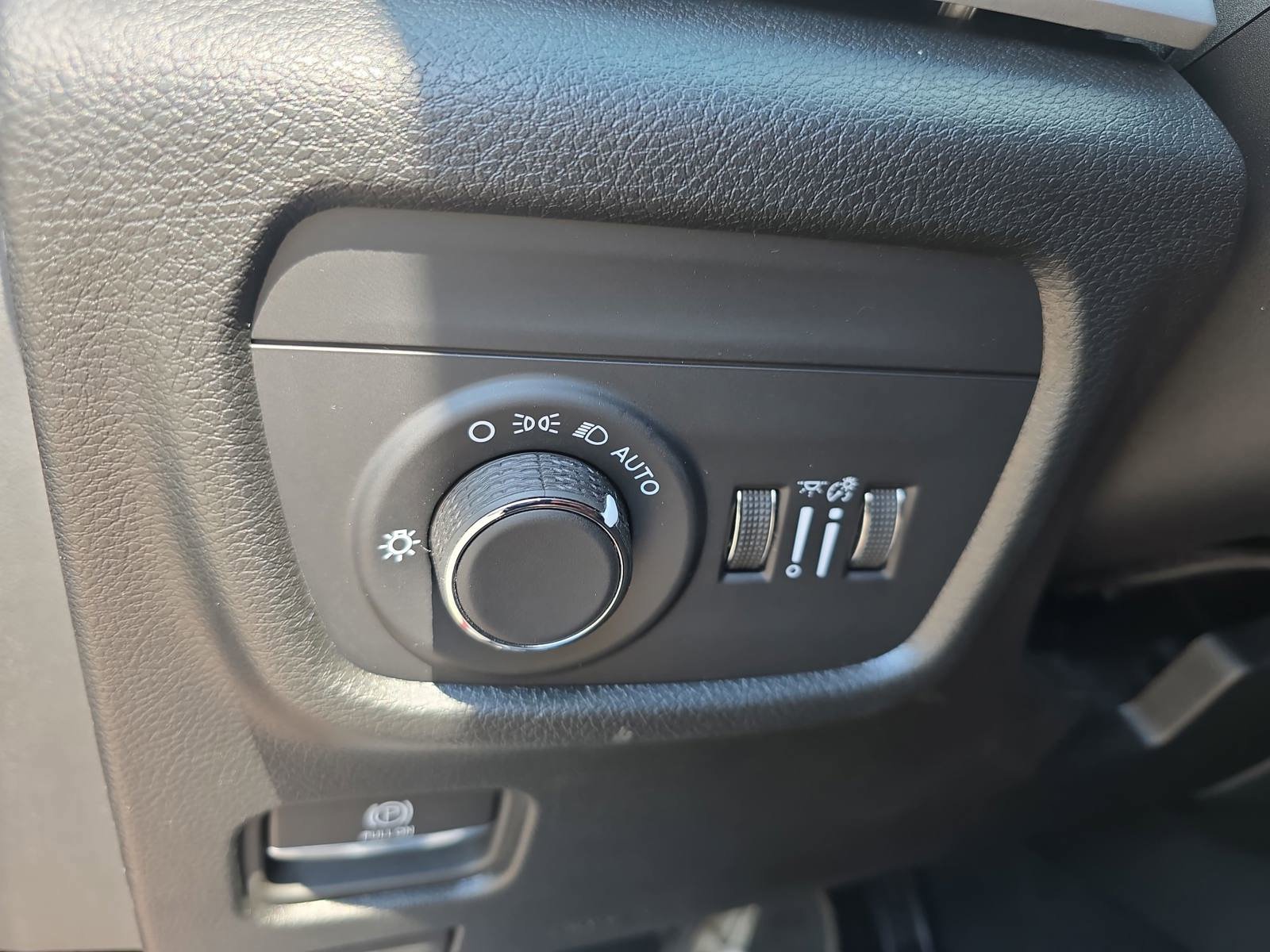 Used 2024 Jeep Grand Cherokee Altitude image 26