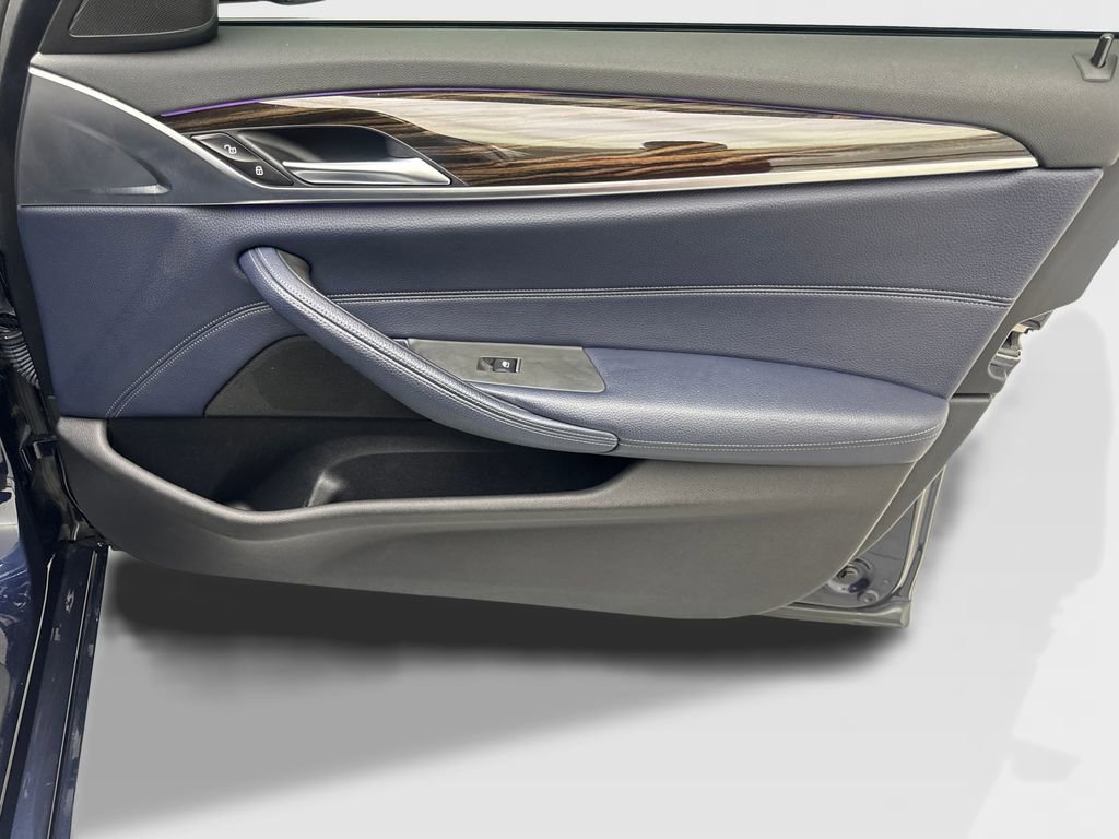 Used 2019 BMW 540i w/ Premium Package RWD image 48