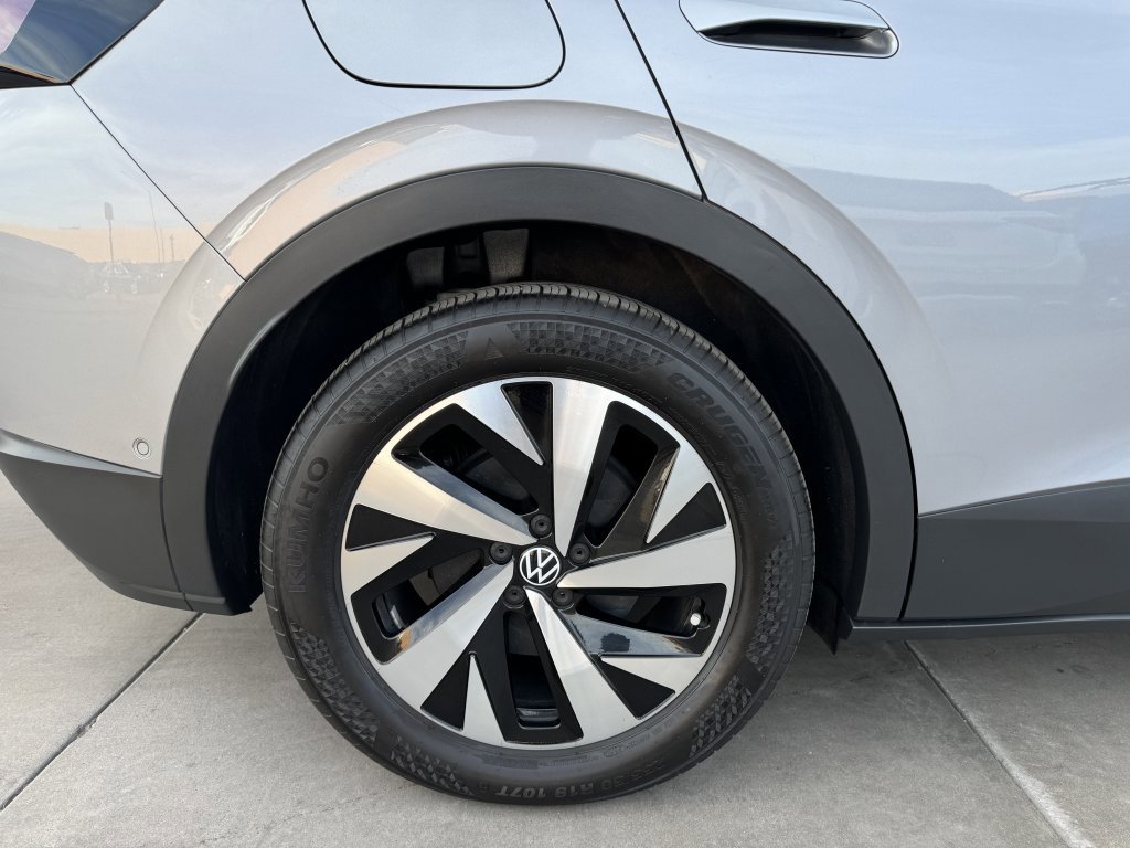Used 2023 Volkswagen ID.4 Pro image 15