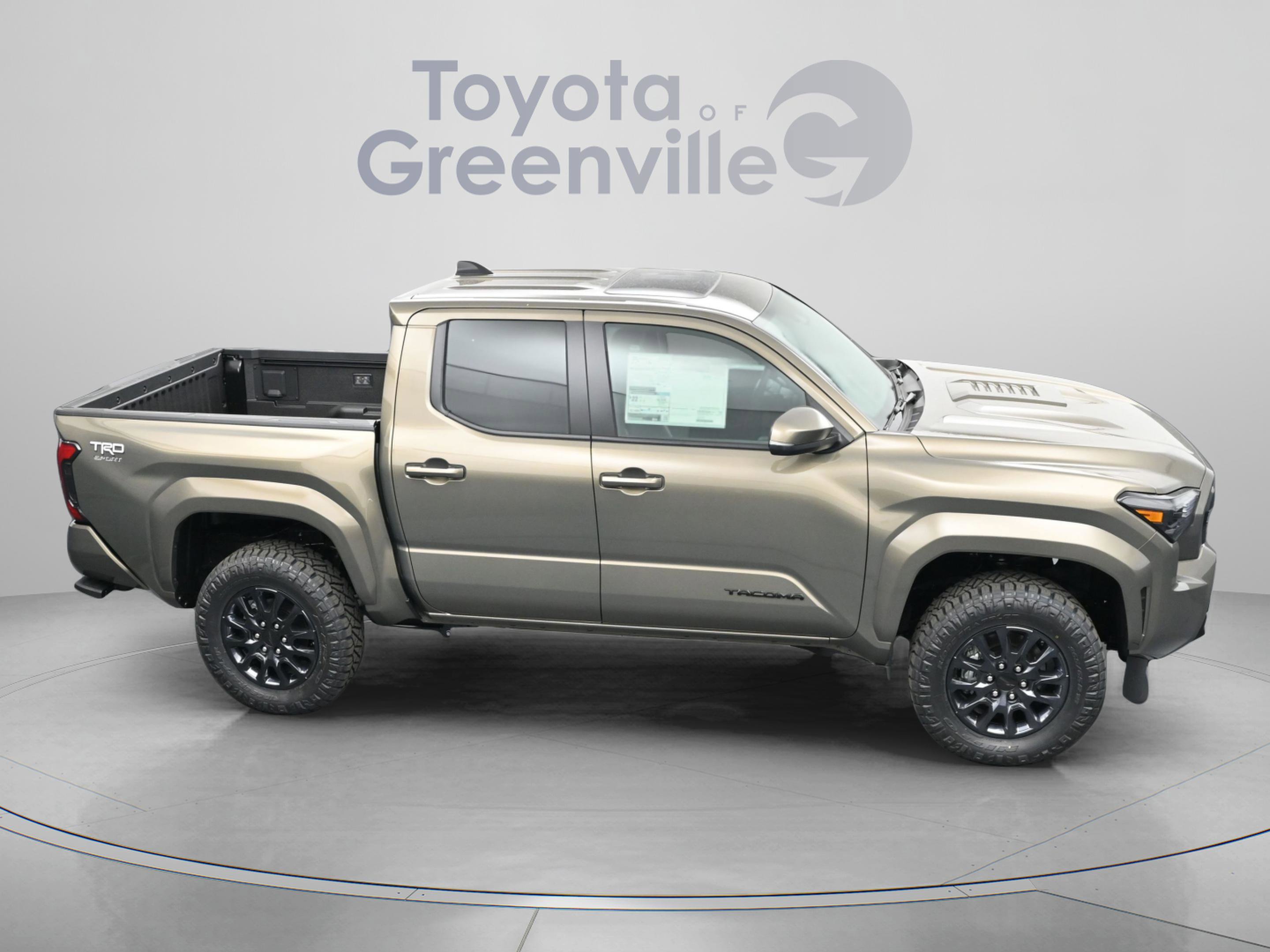 Used 2025 Toyota Tacoma TRD Sport w/ TRD Sport Upgrade Package RWD image 17