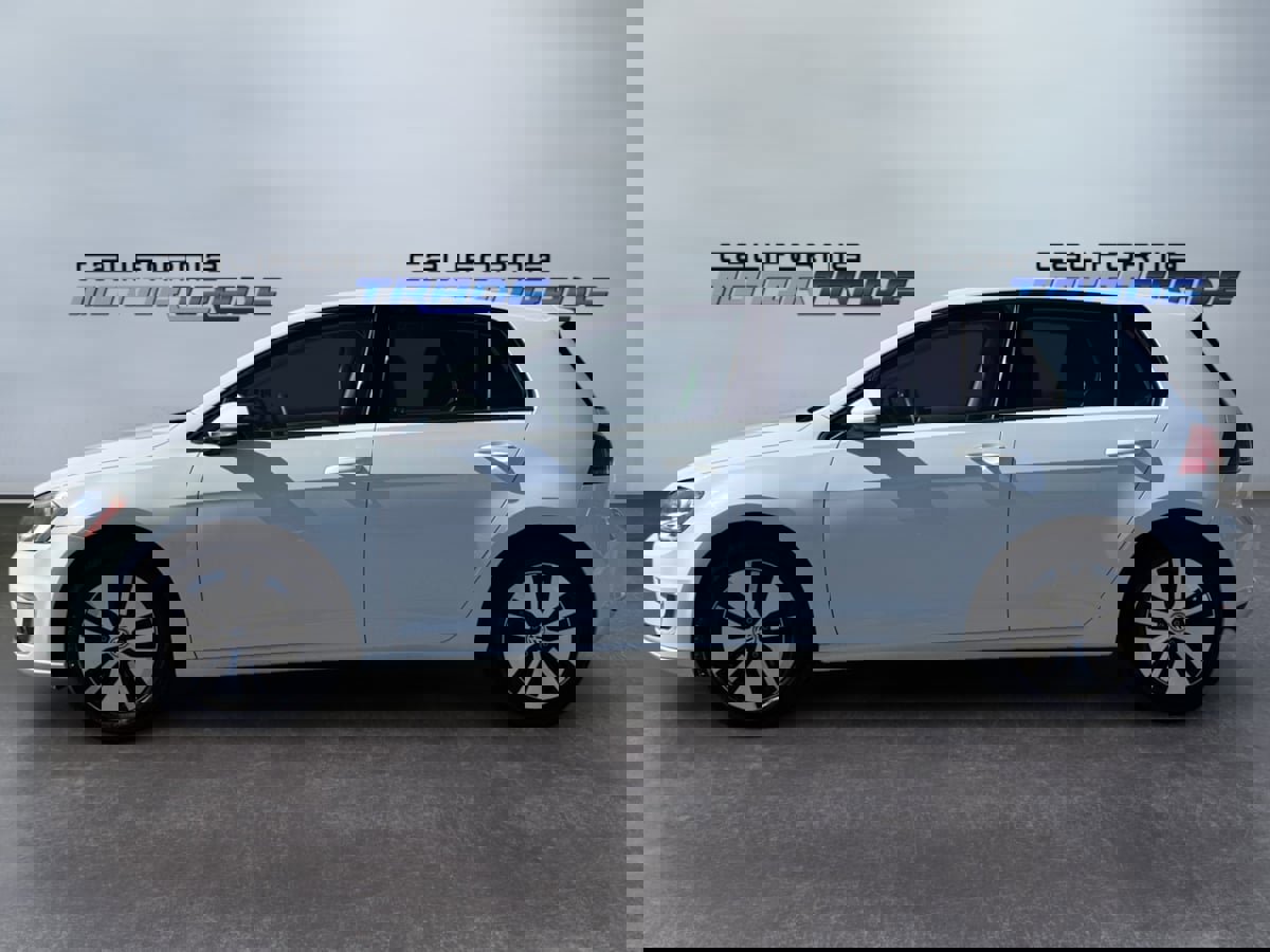 Used 2016 Volkswagen e-Golf SE w/ DC Fast Charging Package image 8