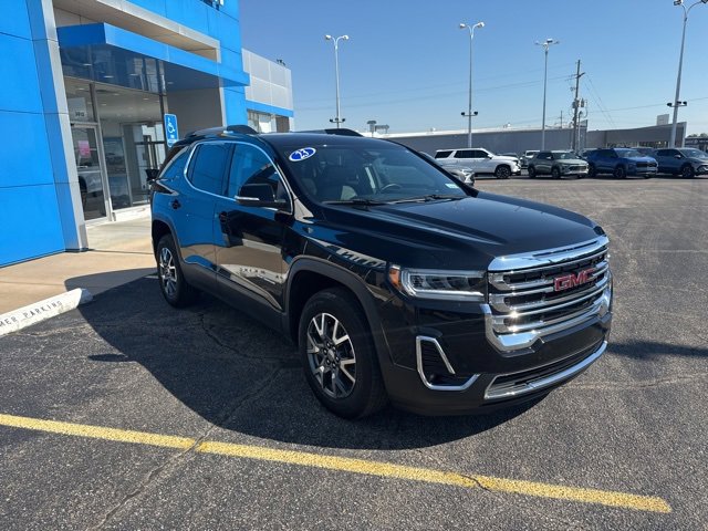 Used 2023 GMC Acadia SLT w/ LPO, Floor Liner Package image 9
