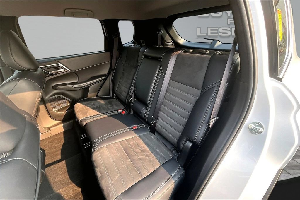 Used 2024 Mitsubishi Outlander SE AWD/4WD image 25