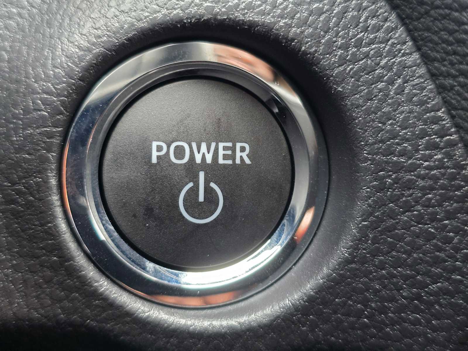 Certified 2025 Toyota RAV4 XLE image 34