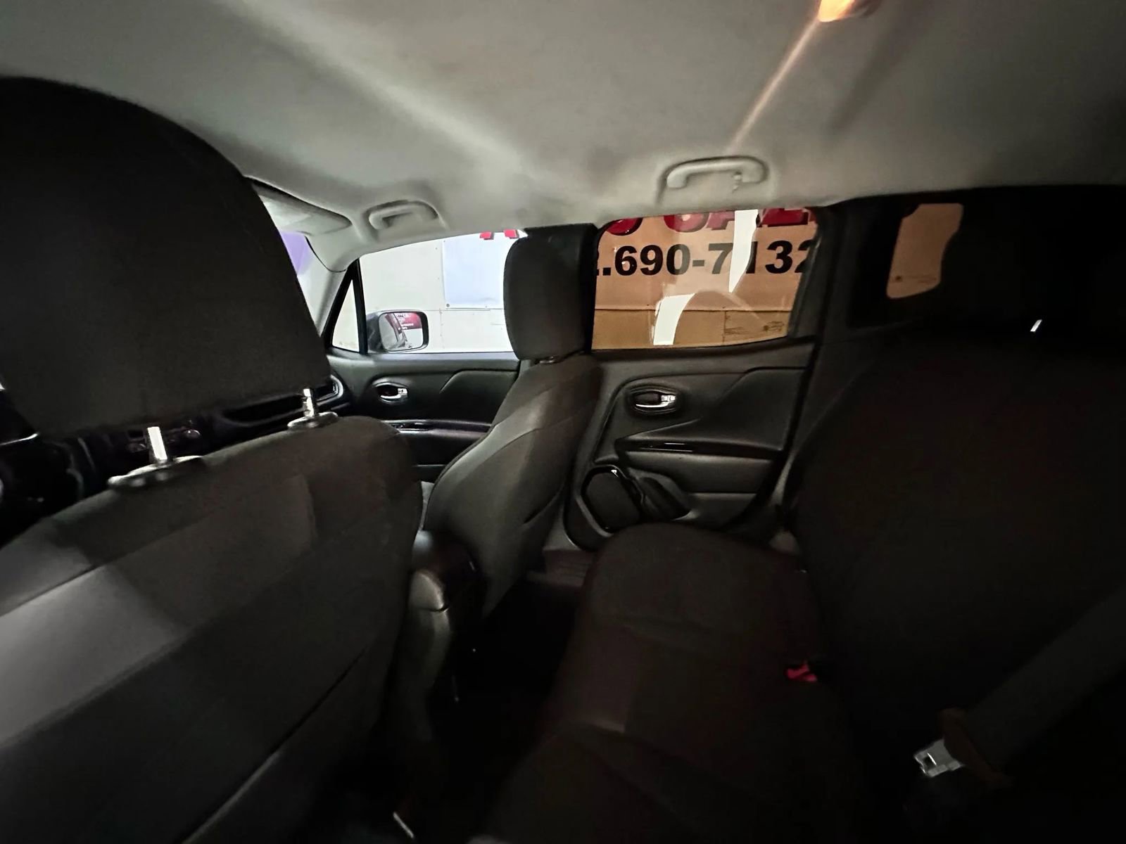 Used 2017 Jeep Renegade Altitude image 10