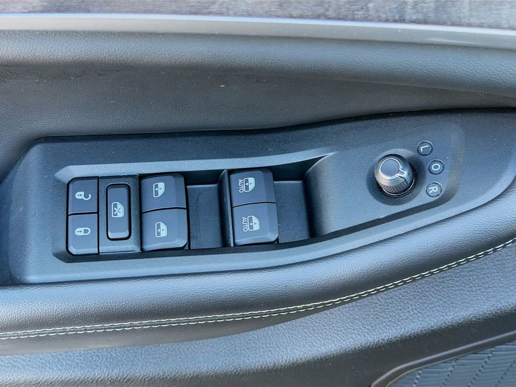 Used 2024 Jeep Grand Cherokee L Limited w/ Luxury Tech Group II image 27