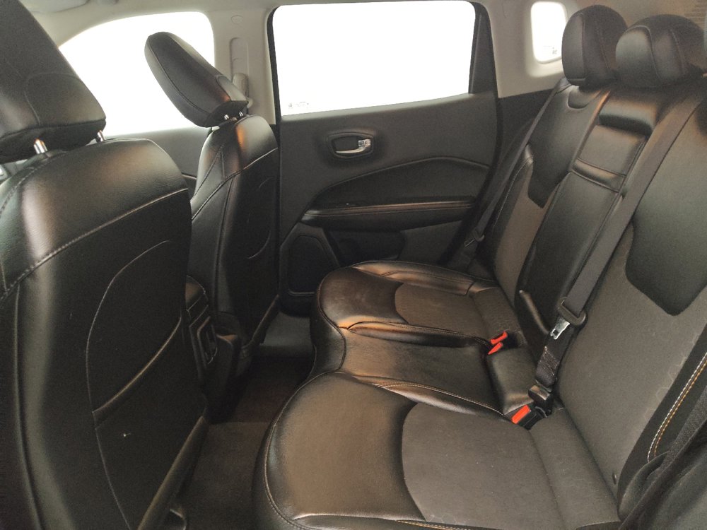 Used 2019 Jeep Compass Latitude image 18