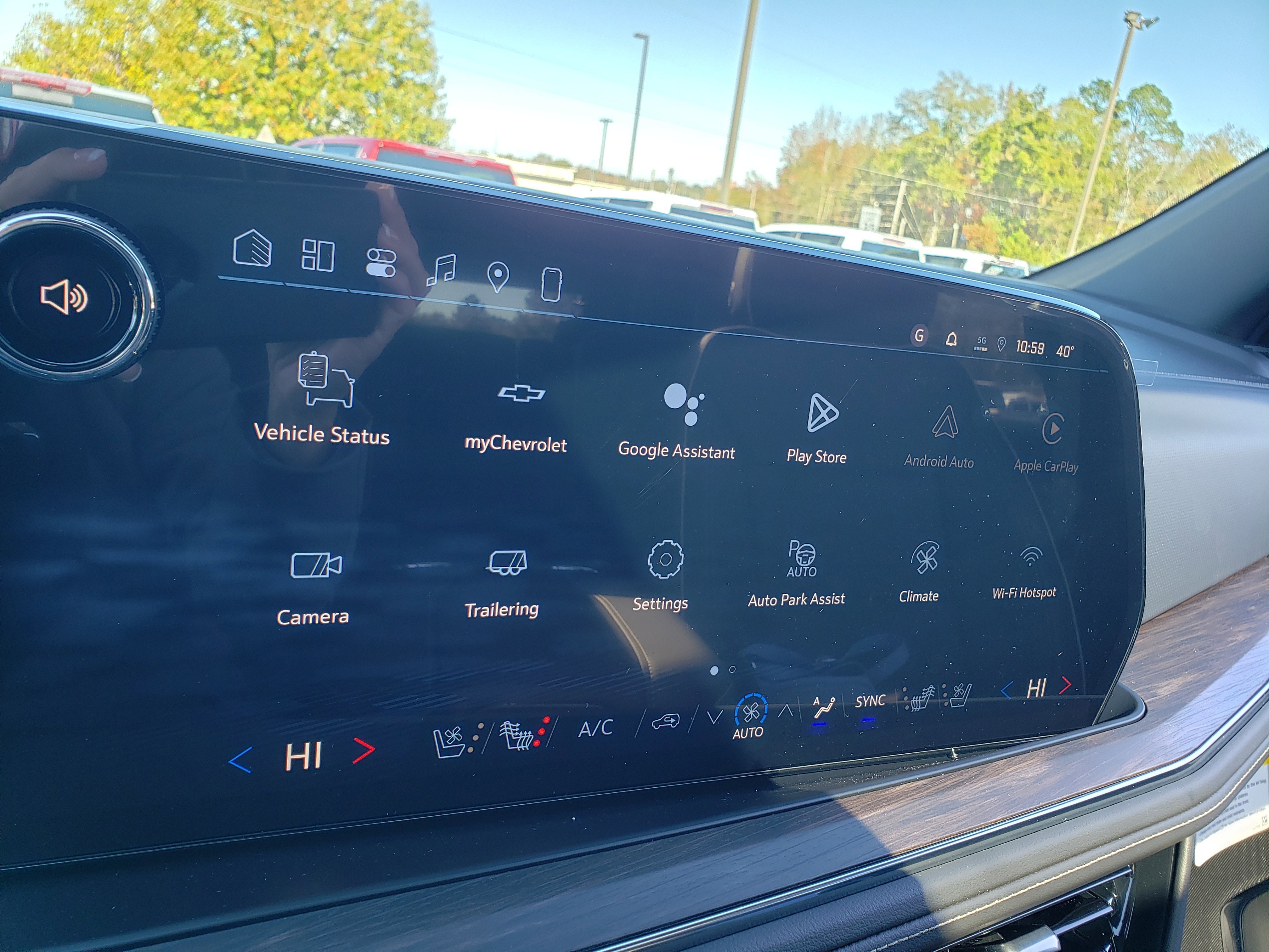 New 2026 Chevrolet Suburban Premier image 22