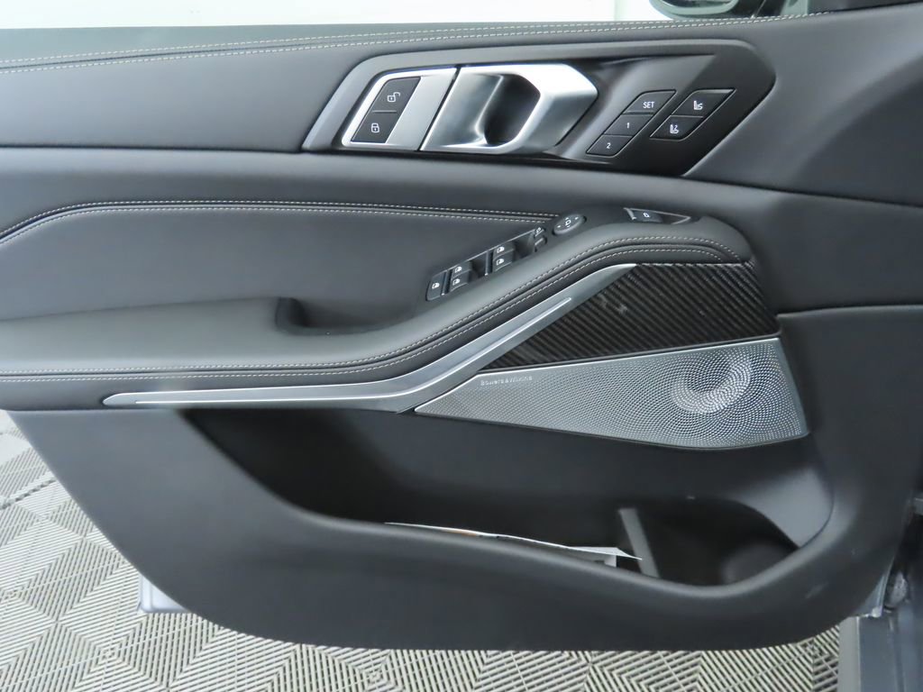 New 2026 BMW X5 M60i image 25