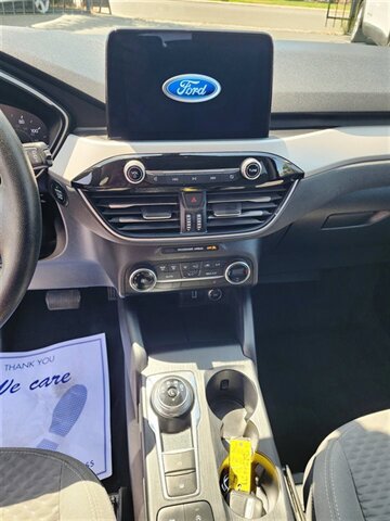 Used 2020 Ford Escape SE image 31