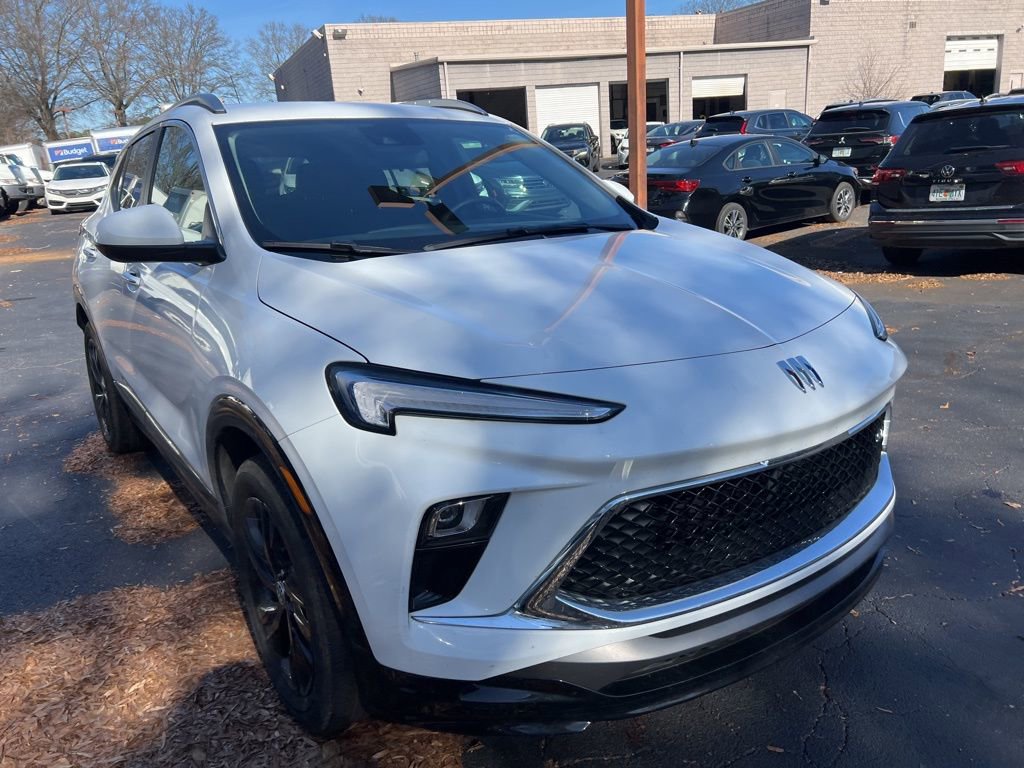 Used 2024 Buick Encore GX Sport Touring w/ Comfort Package image 3