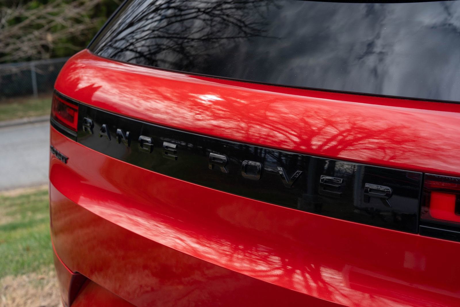 Used 2023 Land Rover Range Rover Sport SE Dynamic image 12