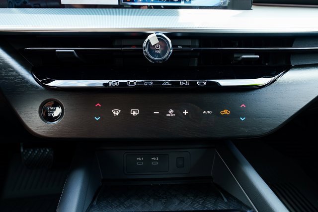 New 2025 Nissan Murano SL image 15