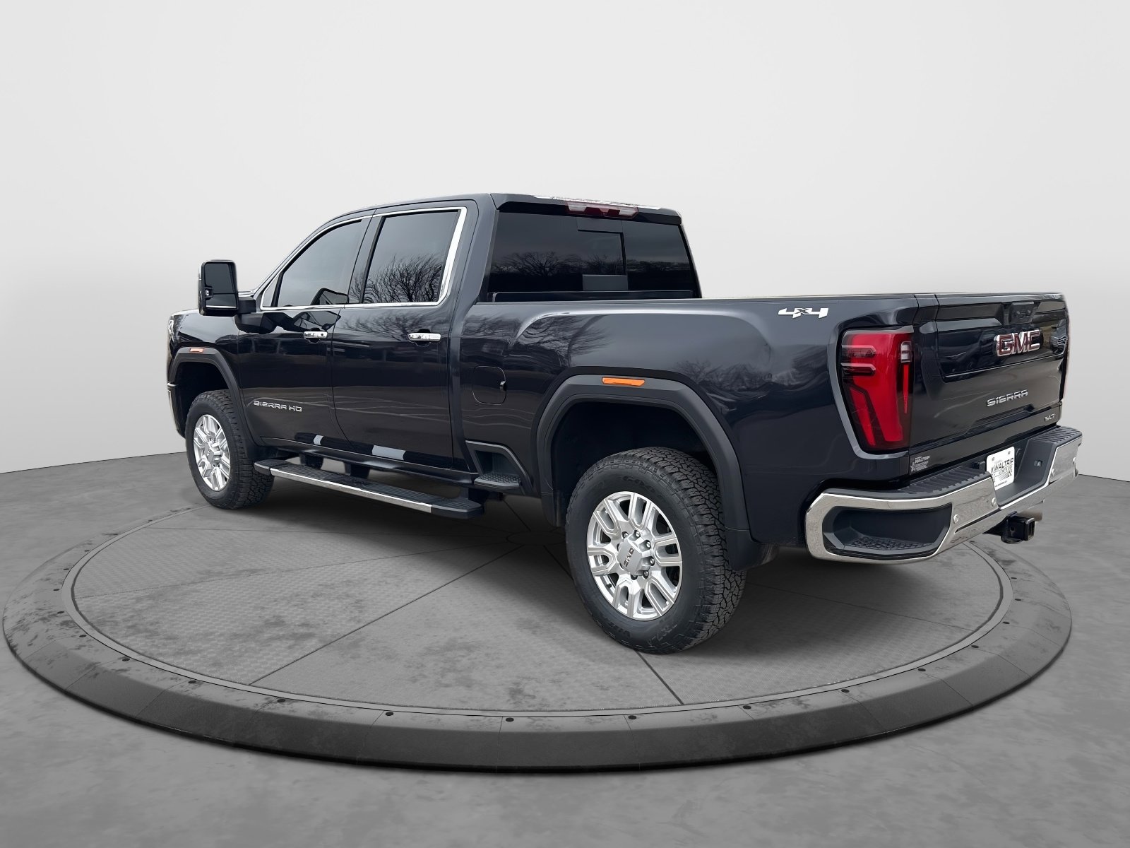 Certified 2024 GMC Sierra 2500 SLT w/ SLT Premium Package image 6